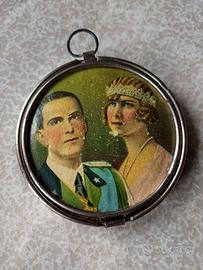 Specchietto fam.Savoia anni 30/40 sped.tracc.inc