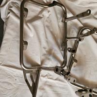 Coppia Telai Laterali Per Valigie  BMW