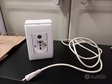 SCATOLA CON SPINA ELETTRICA E SPINA TV