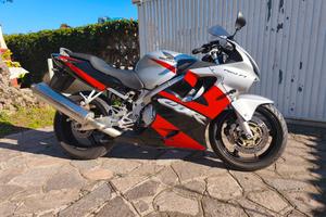 Honda CBR 600 F - 2002