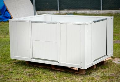 Casse parto x cani costruite con pannelli sandwich