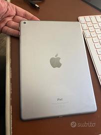 iPad sesta generazione - 128 GB - Argento