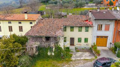 CASA DI CORTE A RONCÀ