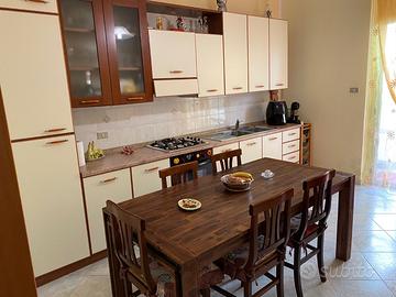 Casa con giardino al mare