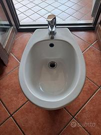 Bidè in ceramica