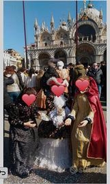 Costumi teatro o carnevale 