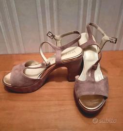 Sandali rosa con plateau