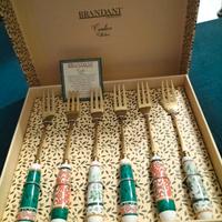  Set forchettine per dolci.