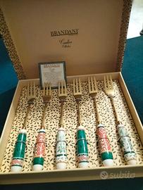  Set forchettine per dolci.