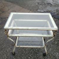 Carrello in ferro battuto con mensole 