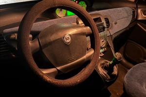 lancia y