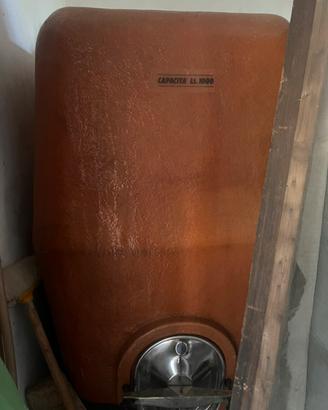 Botte di resina da 10ql tenuta bene usata per vino