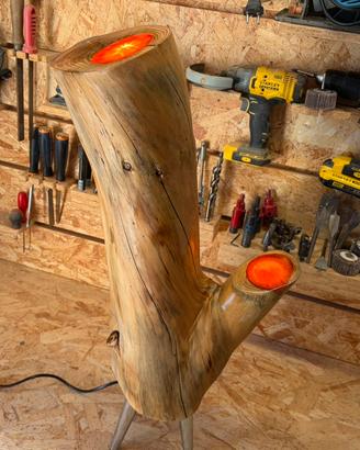 Lampada in legno
