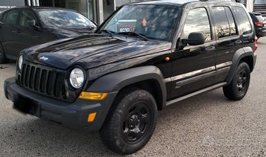Jeep Cherokee 2.8 crd