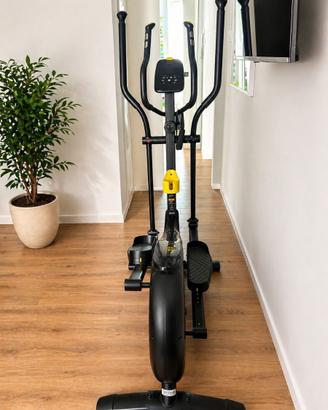 Attrezzo per home fitness: ellittica (Decathlon)