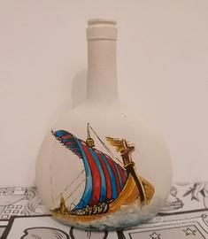 Bottiglia Dipinta A Mano. Nave Vichinga. Vintage.