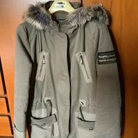 Giaccone MOTIVI , modello parka verde militare.