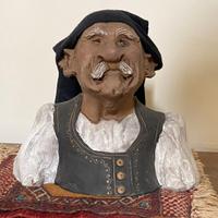 Scultura vintage plasmata a mano