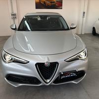 Alfa Romeo Stelvio 2.2 Turbodiesel 190 CV AT8 RWD 