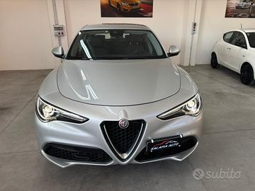 Alfa Romeo Stelvio 2.2 Turbodiesel 190 CV AT8 RWD 
