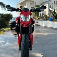 DUCATI HYPERMOTARD 950 2025 – Pari al nuovo