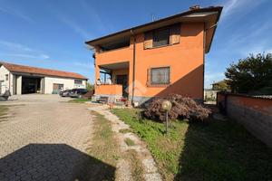 BIFAMILIARE A CASSOLNOVO