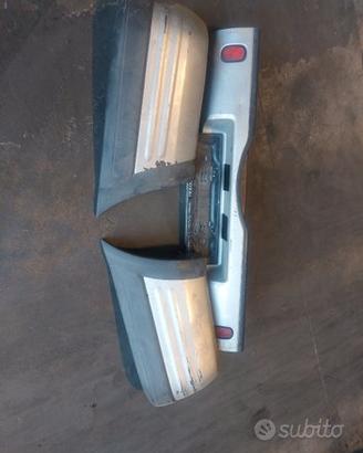 Paraurti posteriore opel frontera e 2 cantonali