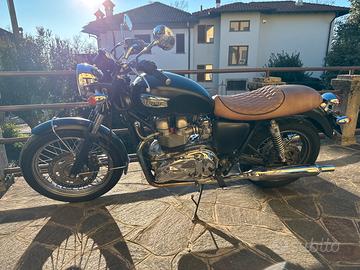 Triumph Bonneville 2000 - Black