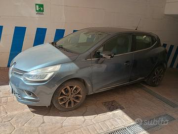 Renault Clio IV serie 1.5 dCi 90 CV duel