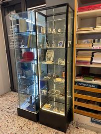 Vetrinetta in vetro con 5 ripiani e serratura