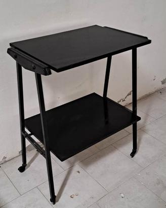 Tavolino a 2 ripiani con ruote