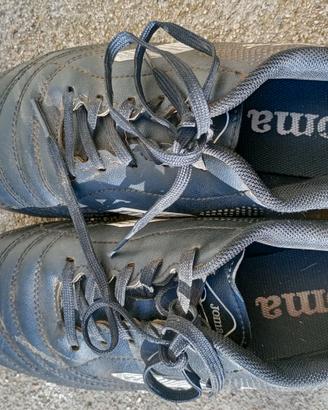 Scarpe da calcio per bambino n. 35