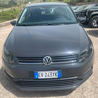 Volkswagen Polo 1.0 MPI 5P Trendline - 2014