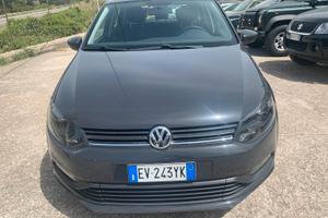 Volkswagen Polo 1.0 MPI 5P Trendline - 2014