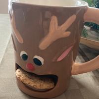 Tazza nuova con porta biscotti