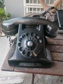 Telefono in bachelite Fatme anni 40/50