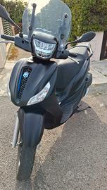 piaggio medley 200