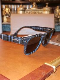 Eccellenti occhiali da sole BURBERRY 