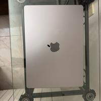 MACBOOK M3 PRO 14”/8GB/SSD 512GB/CPU 8 core GPU 10