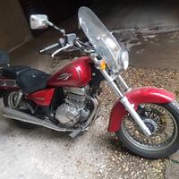 Suzuki GZ Marauder 250 - 2002