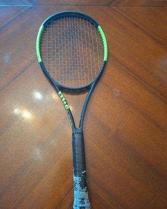 Tennis: Racchetta Wilson Blade 