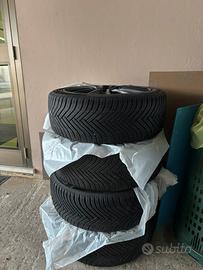 Treno gomme auto 4 stagioni + cerchi MAK