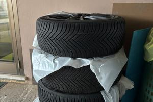 Treno gomme auto 4 stagioni + cerchi MAK