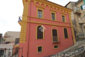 5 LOCALI A POGGIO MIRTETO