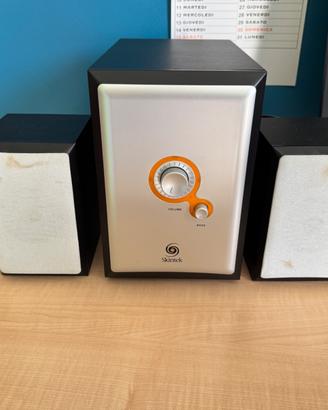 Sistema audio 2.1 con subwoofer