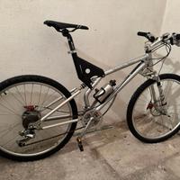 Bici MTB Mercedes Benz Amp B4