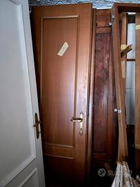 5 porte in legno