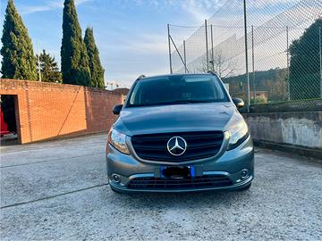 Mercedes Vito Mixto Long