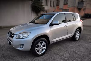 TOYOTA RAV 4 