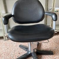 Sedia per parrucchieri con pompa idraulica